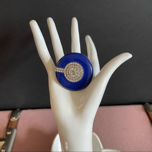 Royal Blue Enamel Round Shaped Stretch Cocktail Ring In Silver Plating Size 7/9 - Picture 2 of 9